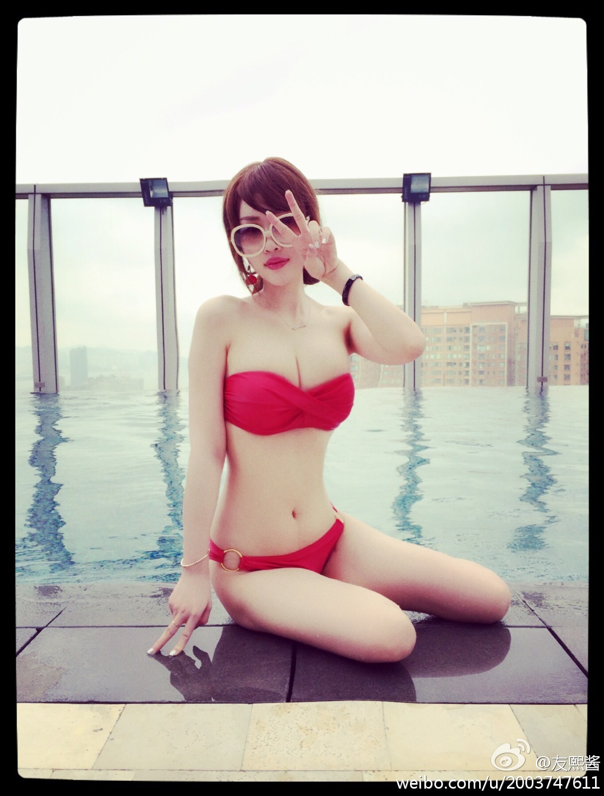 G罩美胸 火爆的辣子 友熙酱 微博自拍破解私密图片 1